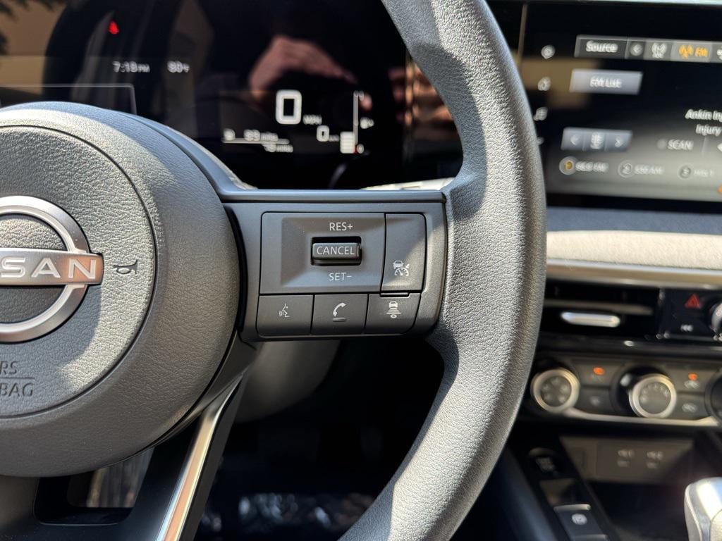 new 2025 Nissan Kicks car, priced at $21,815