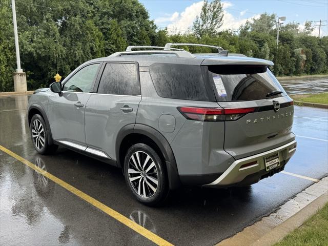 new 2025 Nissan Pathfinder car, priced at $49,628
