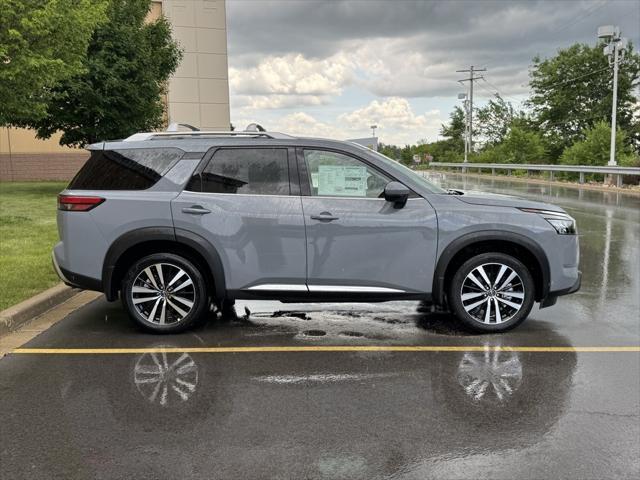 new 2025 Nissan Pathfinder car, priced at $49,628