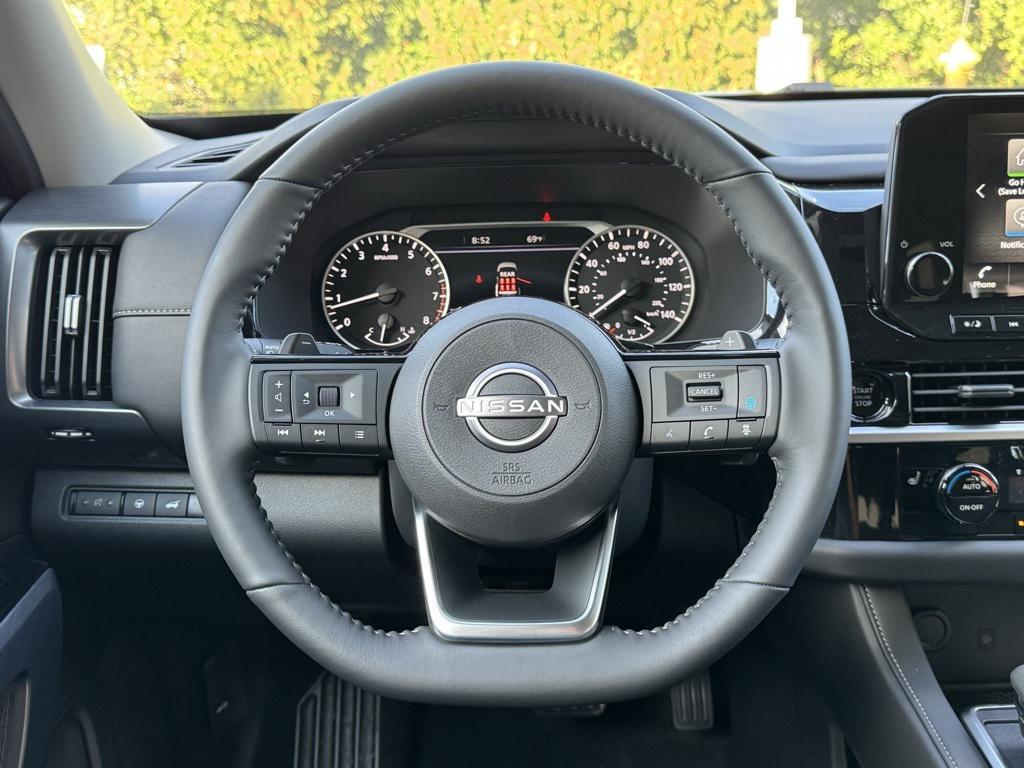new 2025 Nissan Pathfinder car, priced at $39,418