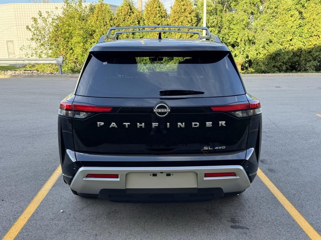 new 2025 Nissan Pathfinder car, priced at $39,418