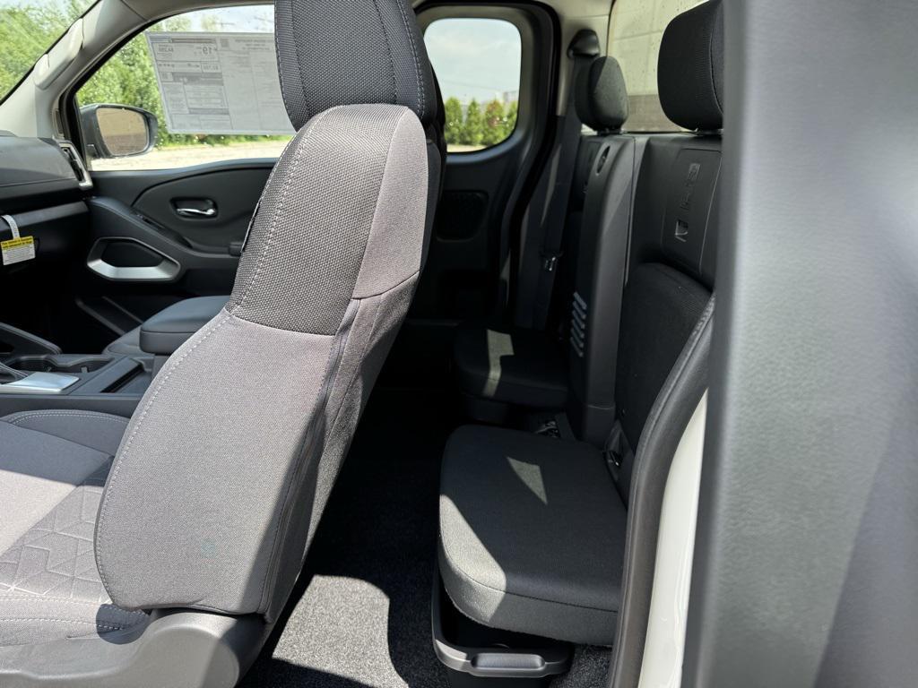 new 2025 Nissan Frontier car, priced at $33,672