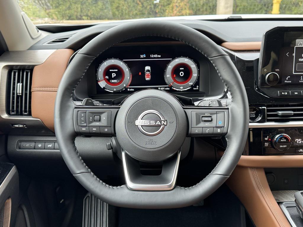 new 2025 Nissan Pathfinder car, priced at $46,051