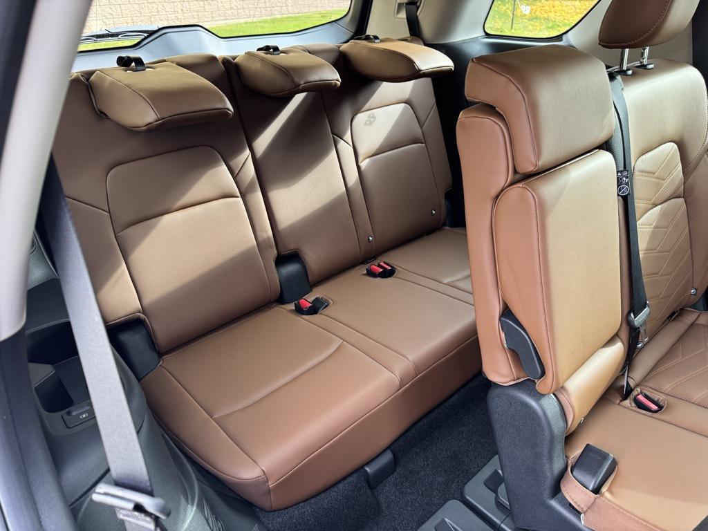 new 2025 Nissan Pathfinder car, priced at $46,051