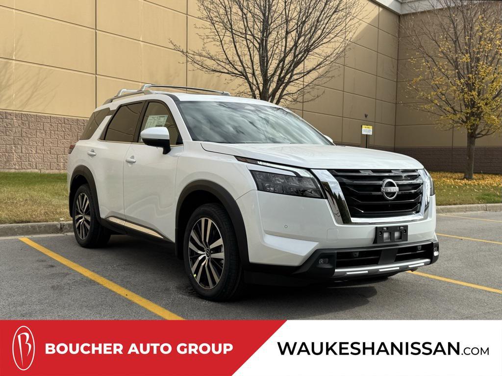 new 2025 Nissan Pathfinder car, priced at $46,051