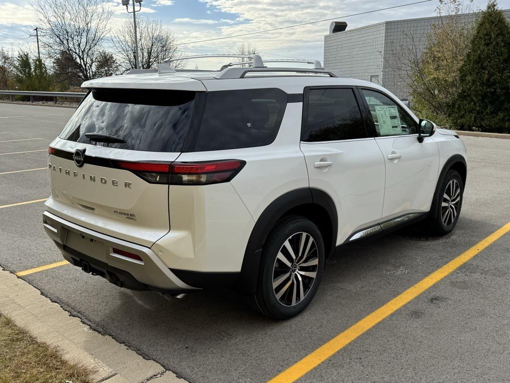 new 2025 Nissan Pathfinder car, priced at $46,051