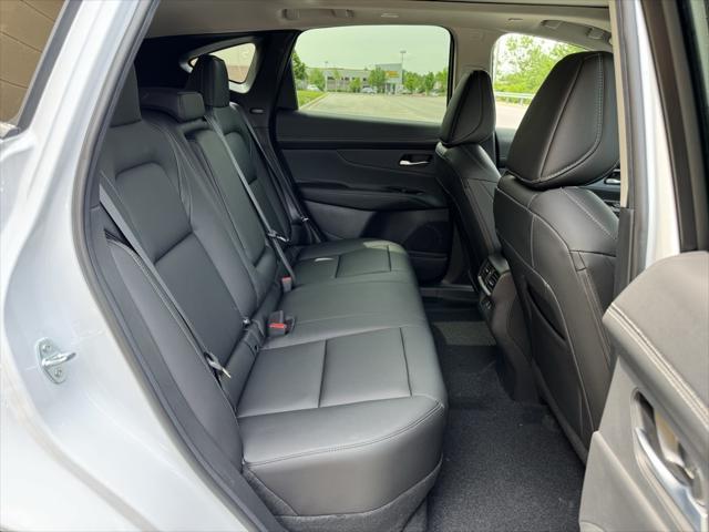 new 2025 Nissan Murano car, priced at $45,270