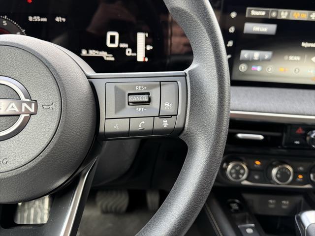 new 2025 Nissan Kicks car, priced at $26,813