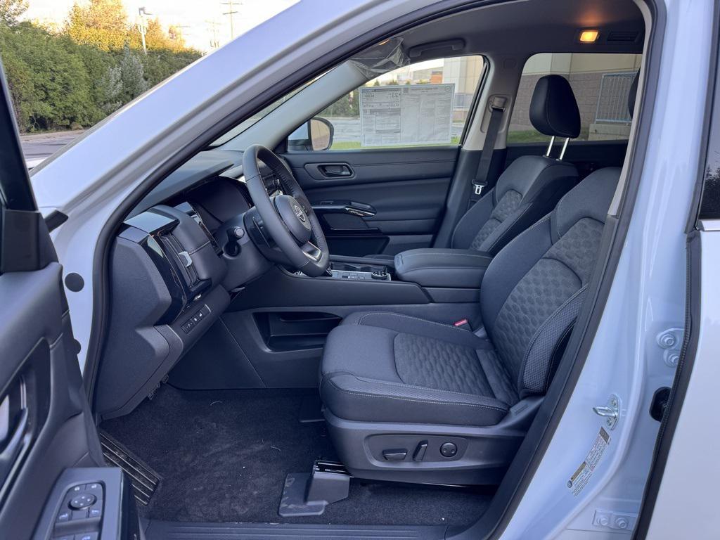 new 2025 Nissan Pathfinder car, priced at $35,793
