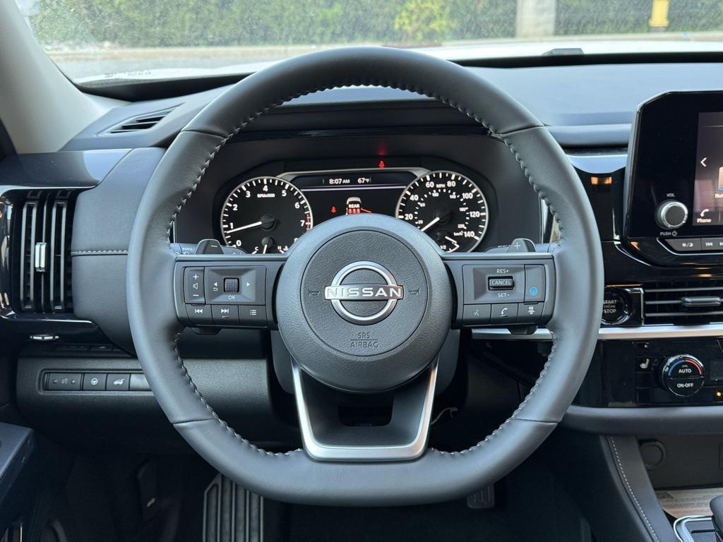 new 2025 Nissan Pathfinder car, priced at $35,793