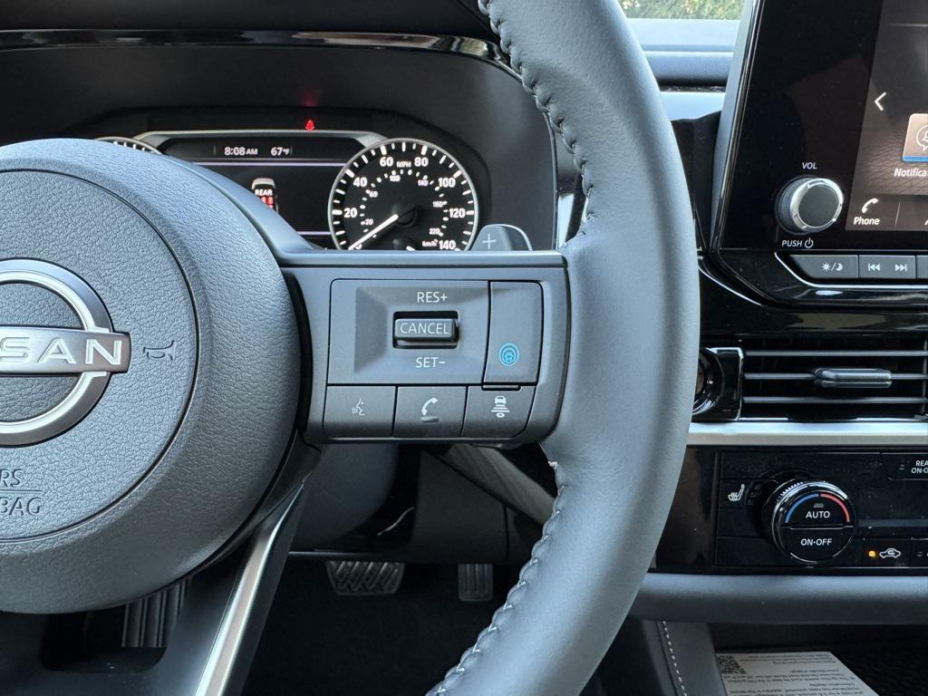 new 2025 Nissan Pathfinder car, priced at $35,793