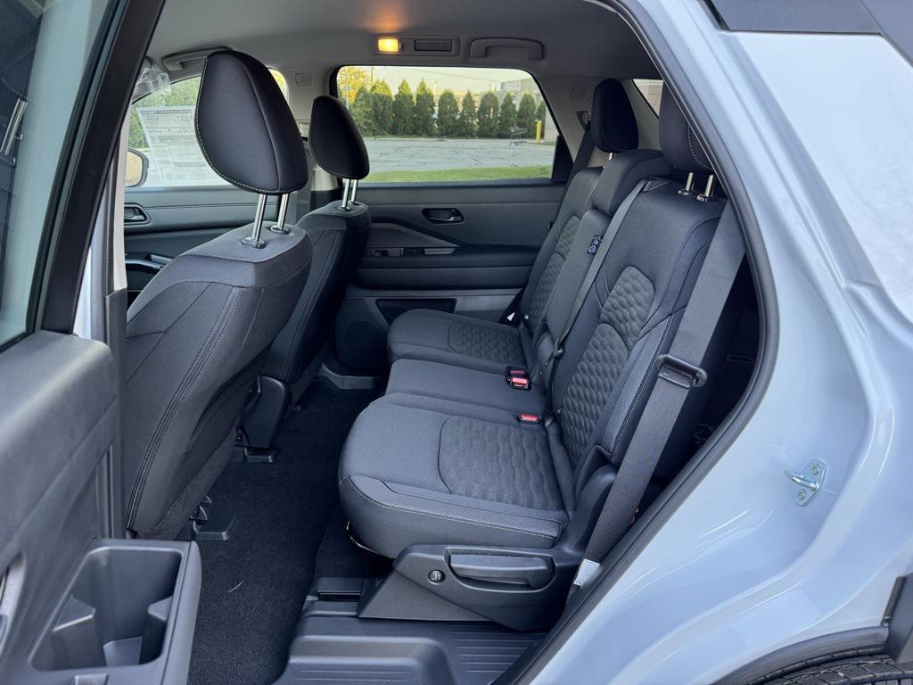new 2025 Nissan Pathfinder car, priced at $35,793