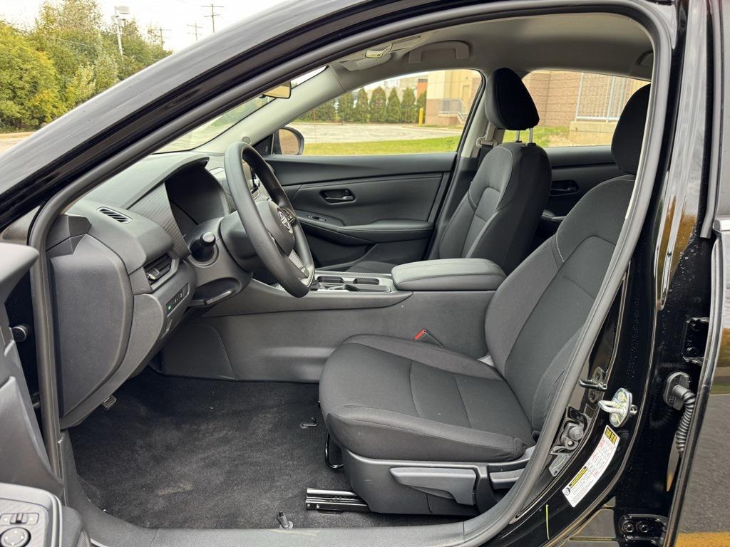 new 2025 Nissan Sentra car, priced at $21,225