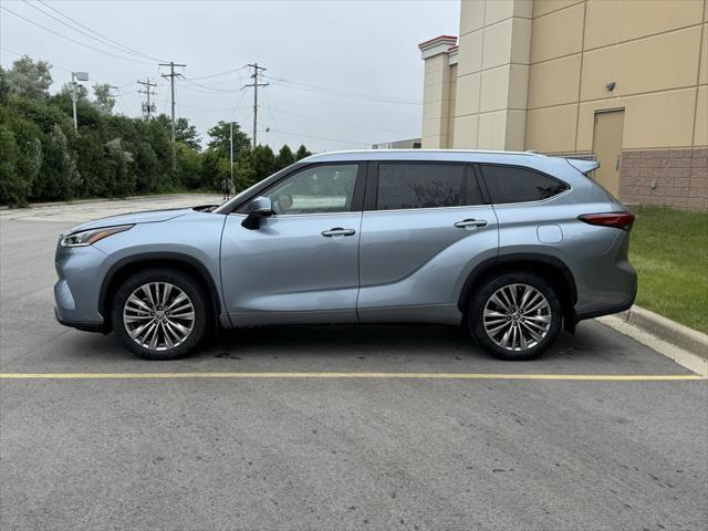 used 2021 Toyota Highlander car, priced at $37,997