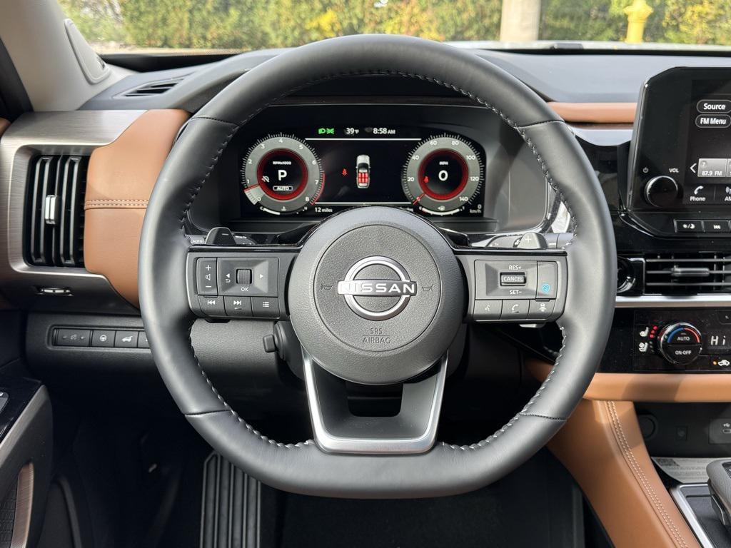 new 2025 Nissan Pathfinder car, priced at $46,051