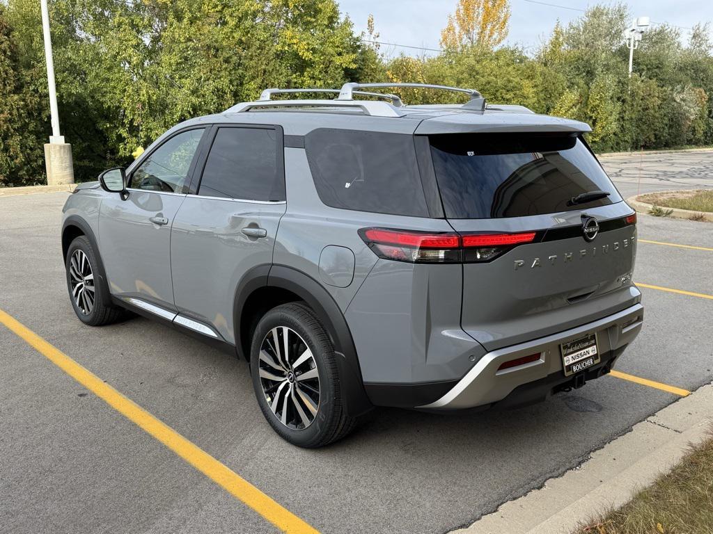 new 2025 Nissan Pathfinder car, priced at $46,051