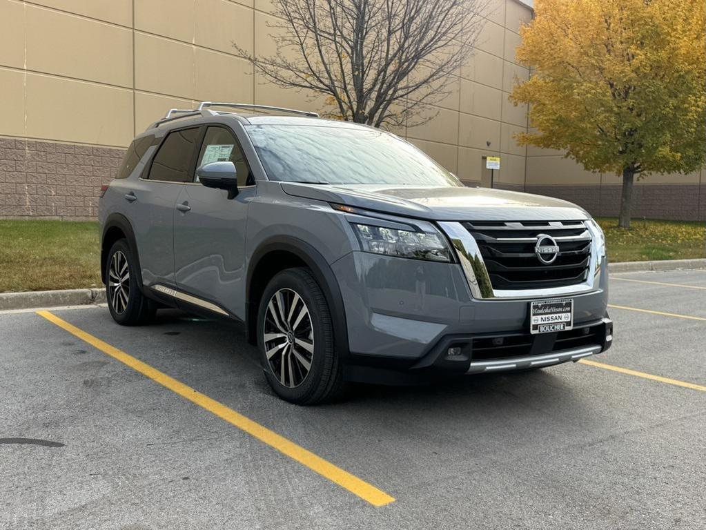 new 2025 Nissan Pathfinder car, priced at $46,051