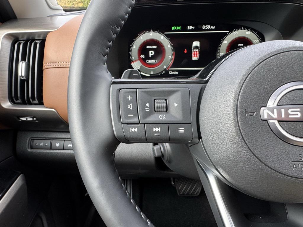 new 2025 Nissan Pathfinder car, priced at $46,051