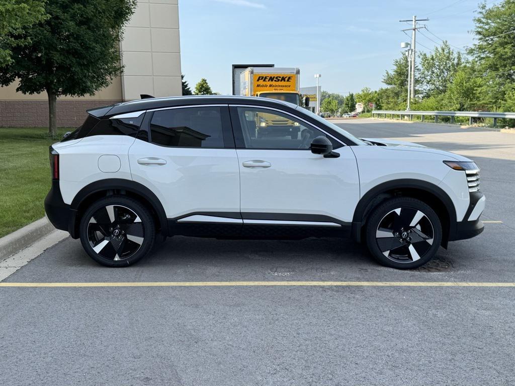 new 2025 Nissan Kicks car, priced at $30,571
