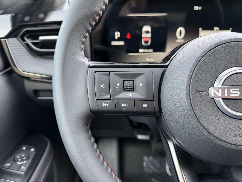 new 2025 Nissan Kicks car, priced at $30,571