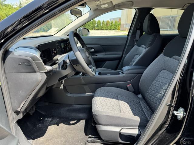 new 2025 Nissan Kicks car, priced at $24,106