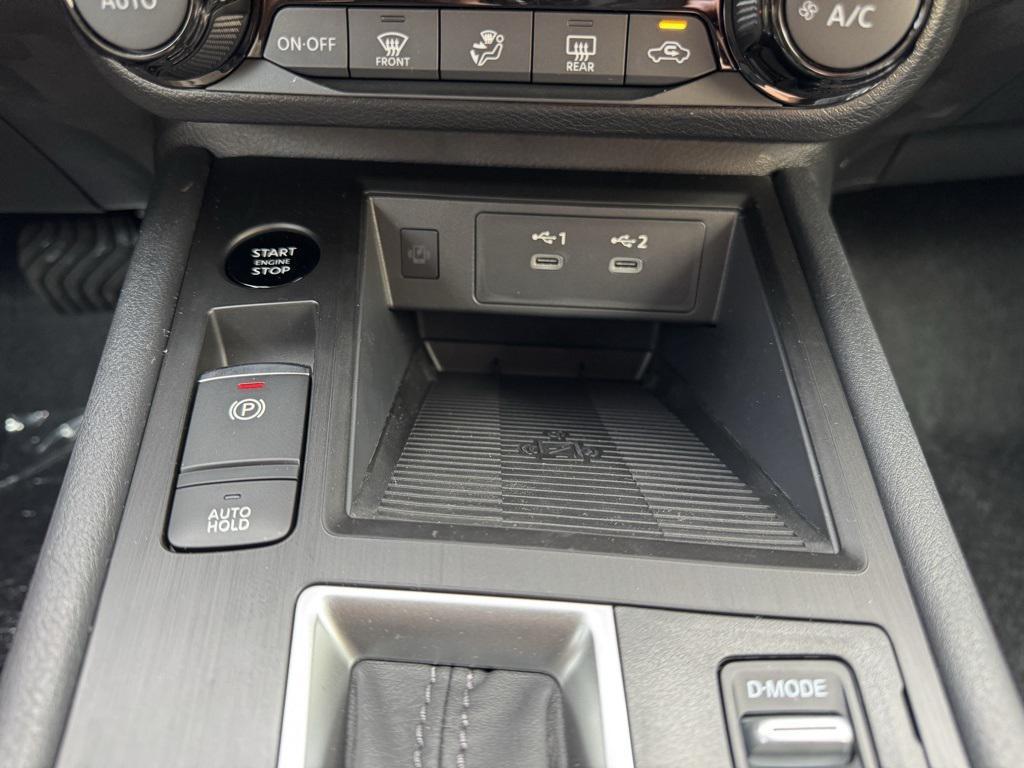 new 2026 Nissan Kicks car, priced at $27,014