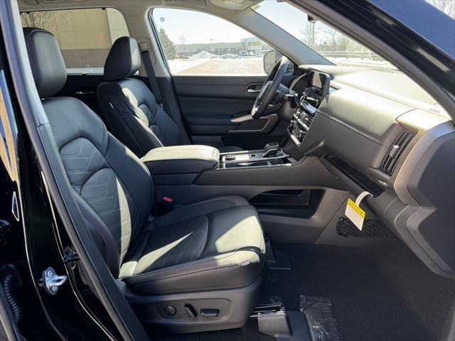 new 2025 Nissan Pathfinder car, priced at $48,990