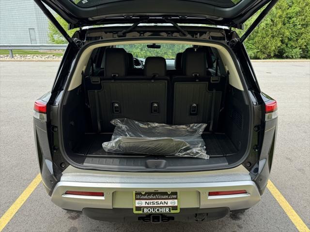 new 2025 Nissan Pathfinder car, priced at $49,800