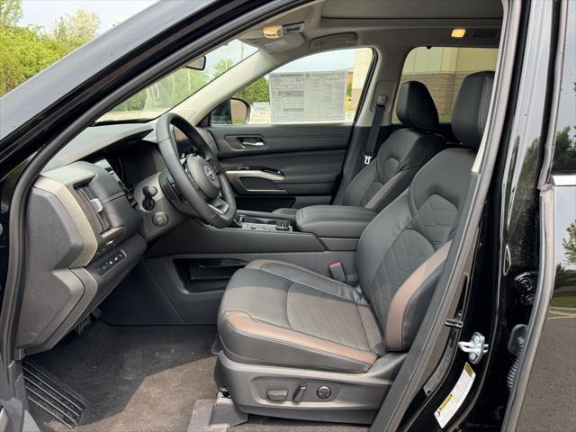 new 2025 Nissan Pathfinder car, priced at $49,800