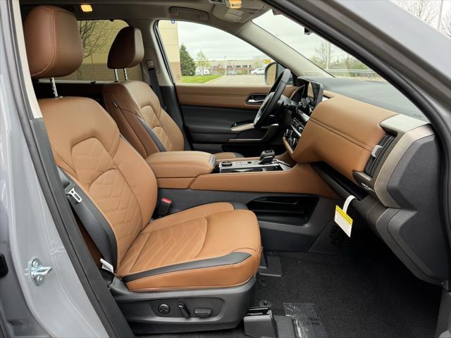 new 2025 Nissan Pathfinder car, priced at $51,761
