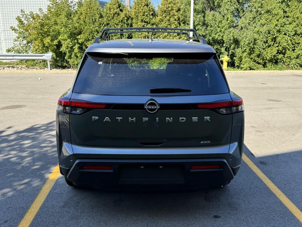 new 2025 Nissan Pathfinder car, priced at $41,028