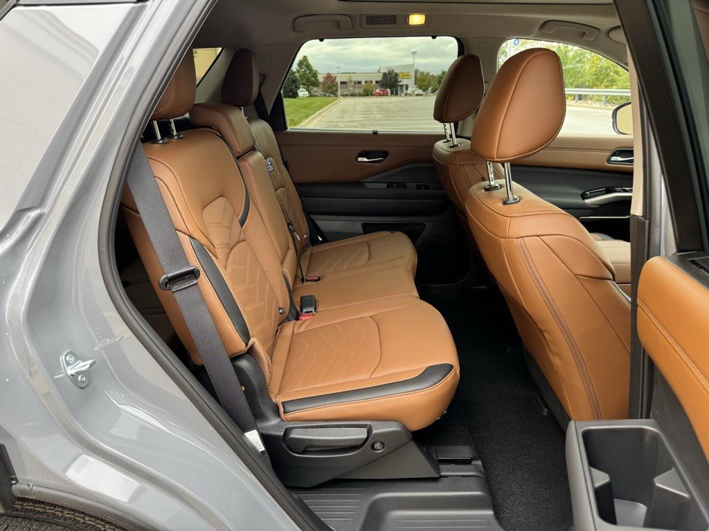 new 2025 Nissan Pathfinder car, priced at $49,795