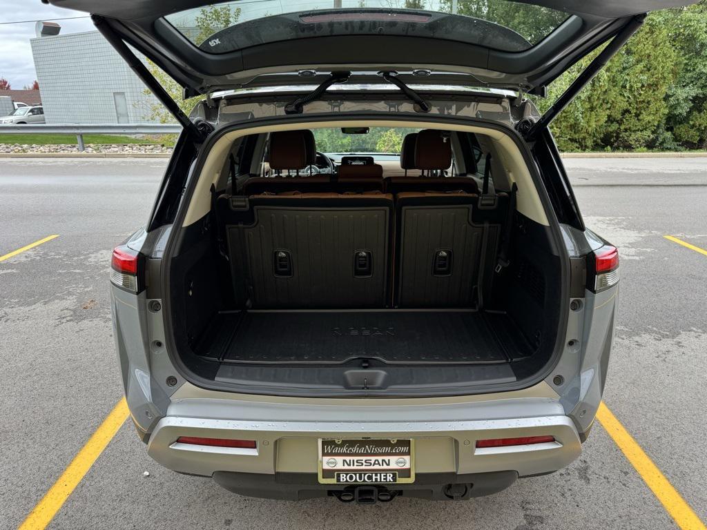 new 2025 Nissan Pathfinder car, priced at $49,795