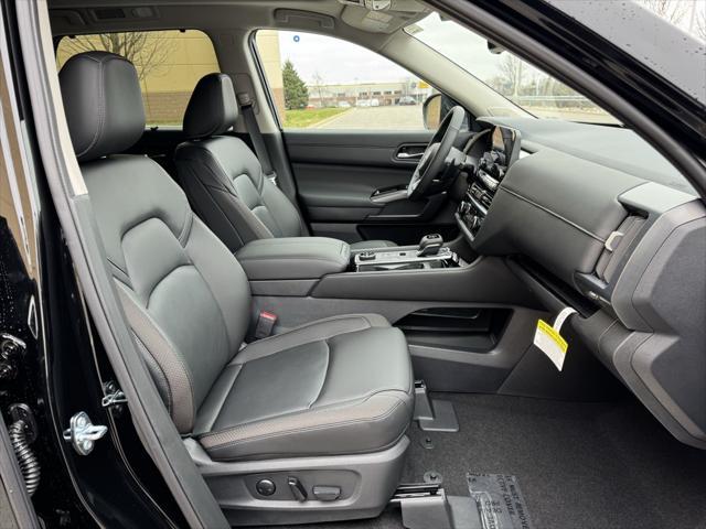 new 2025 Nissan Pathfinder car, priced at $48,184