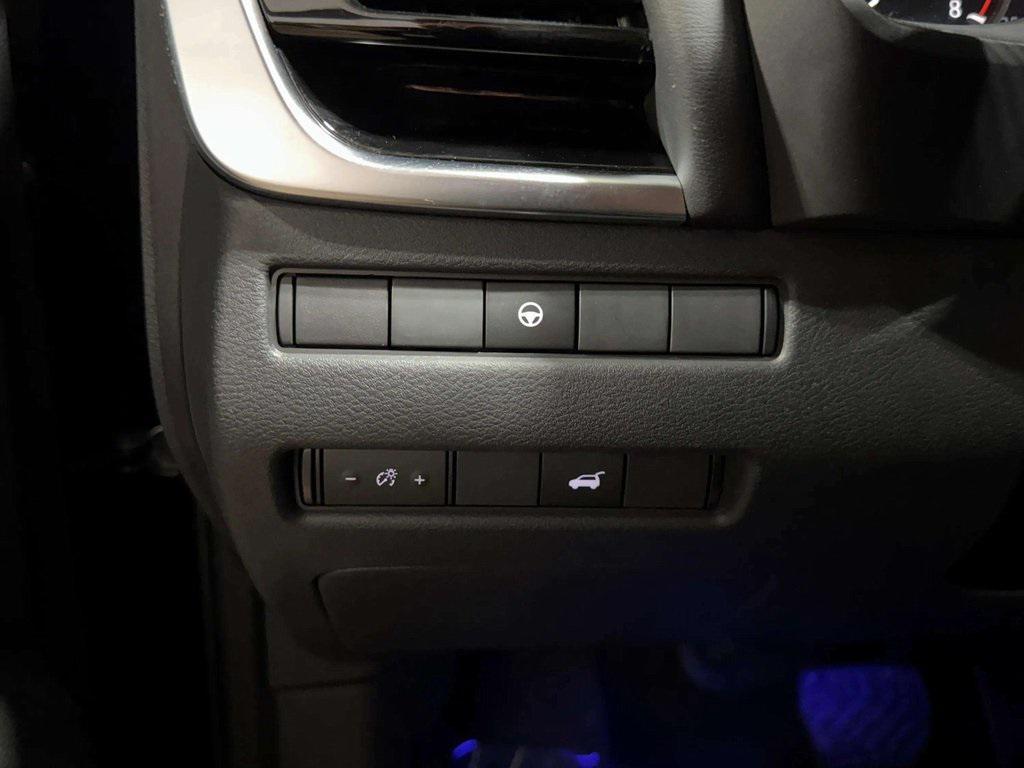 used 2022 Nissan Rogue car, priced at $30,929