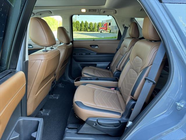 used 2022 Nissan Pathfinder car, priced at $33,495