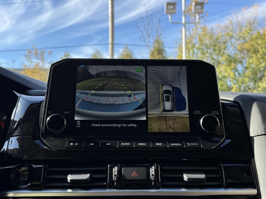 new 2025 Nissan Pathfinder car, priced at $44,985