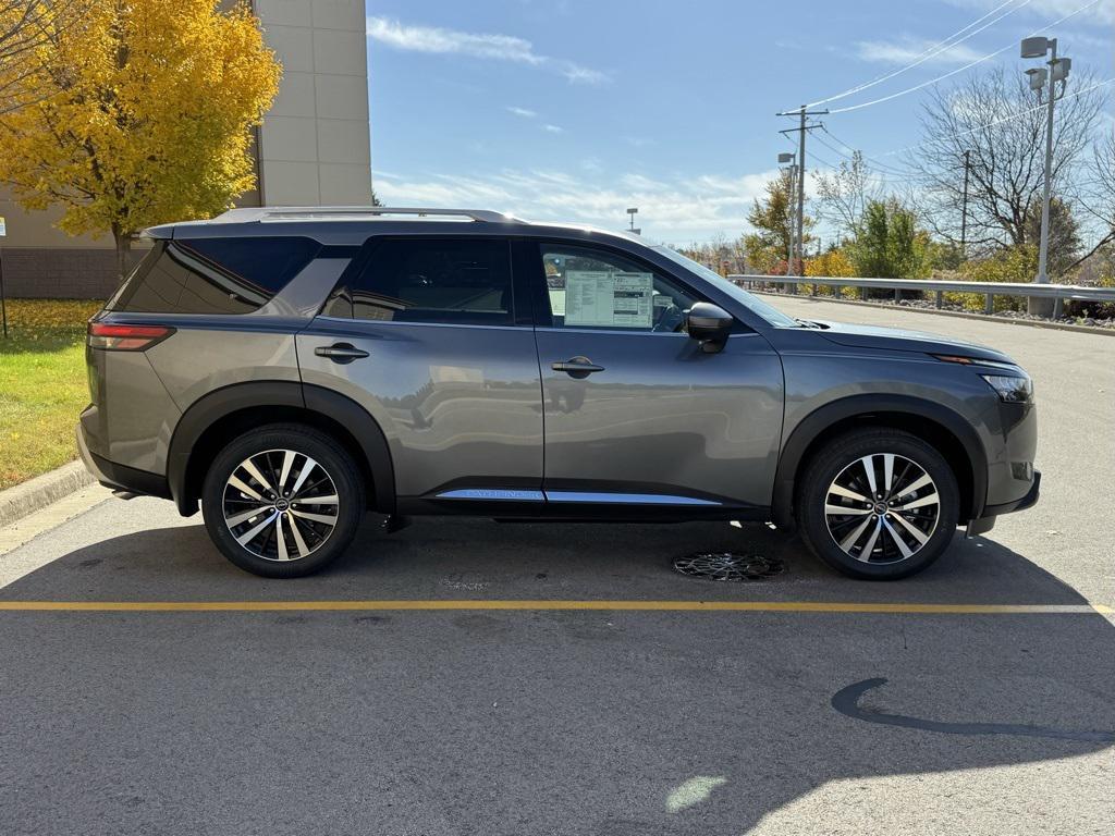 new 2025 Nissan Pathfinder car, priced at $44,985