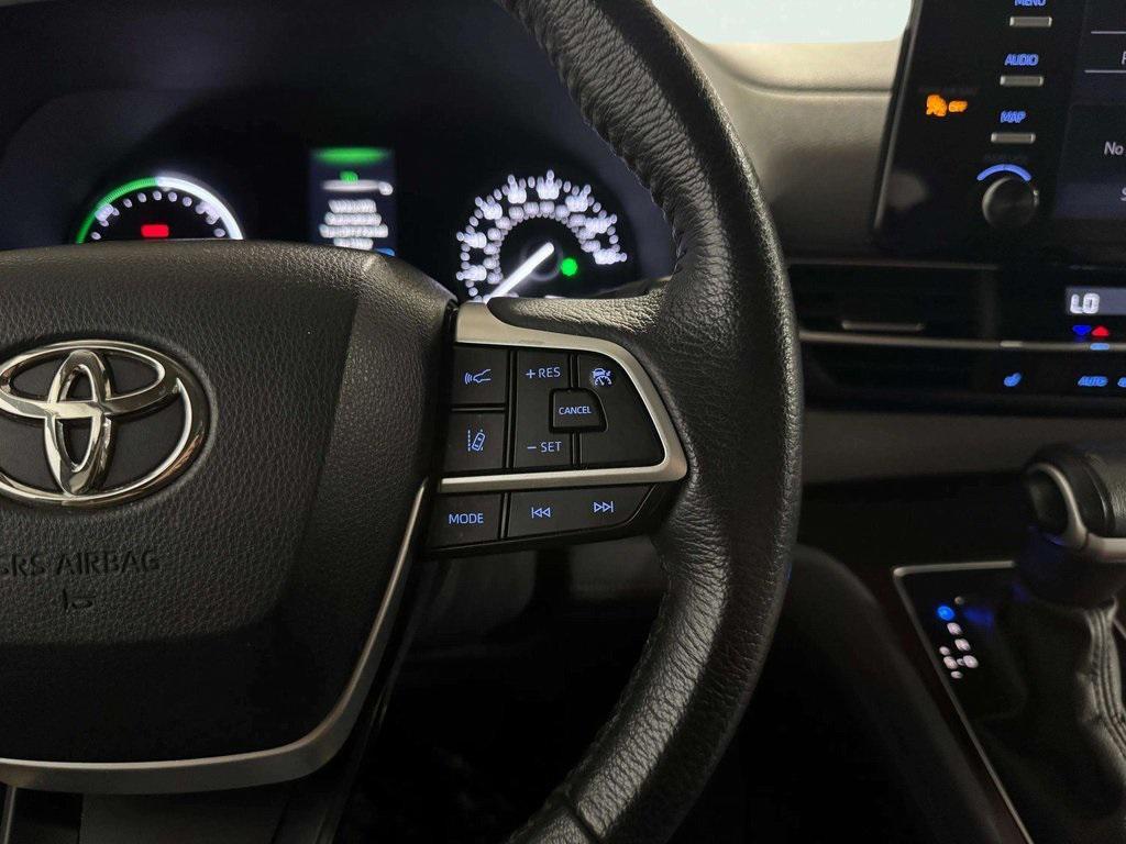 used 2023 Toyota Sienna car, priced at $38,489