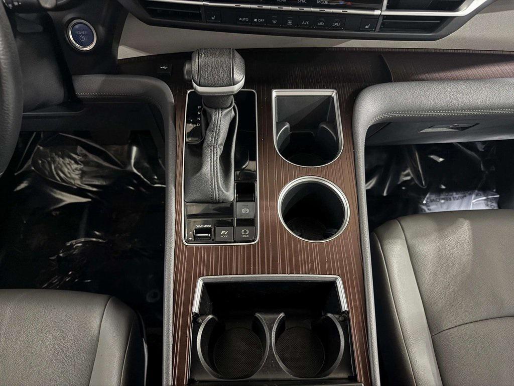 used 2023 Toyota Sienna car, priced at $38,489