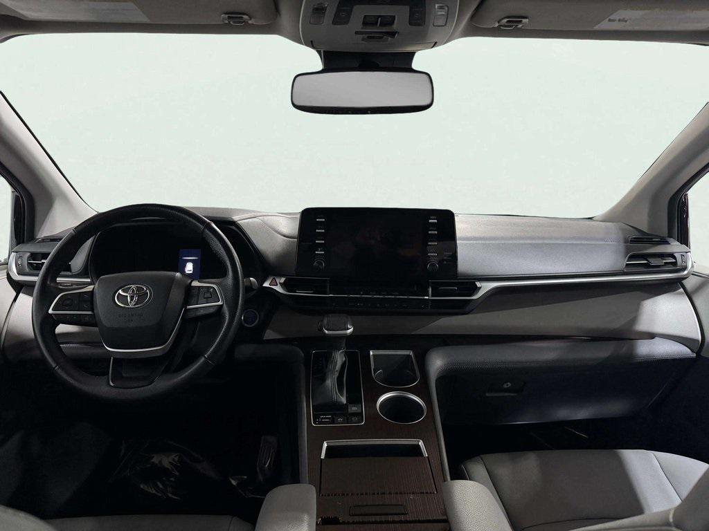 used 2023 Toyota Sienna car, priced at $38,489