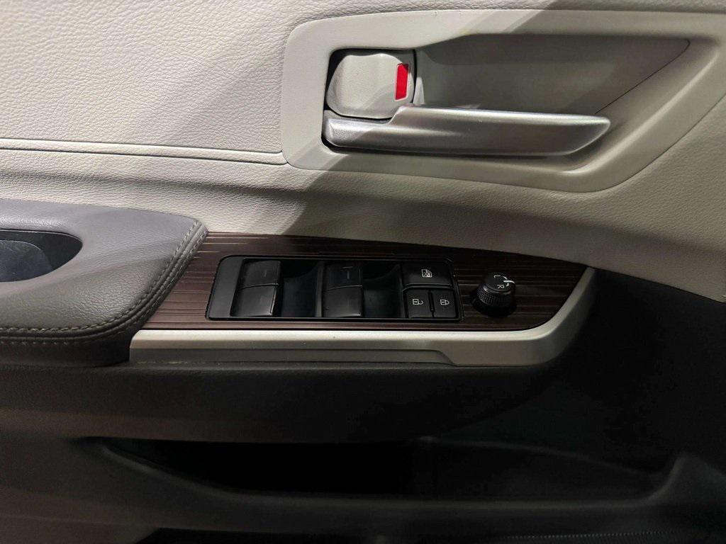 used 2023 Toyota Sienna car, priced at $38,489