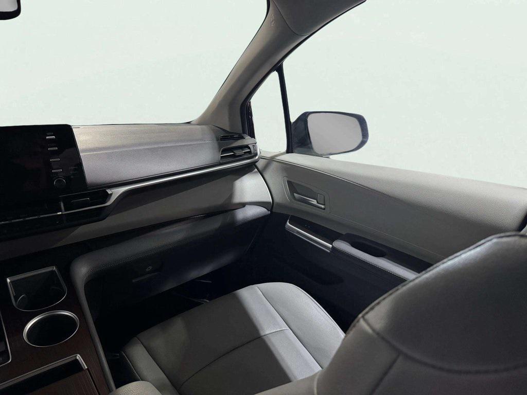 used 2023 Toyota Sienna car, priced at $38,489