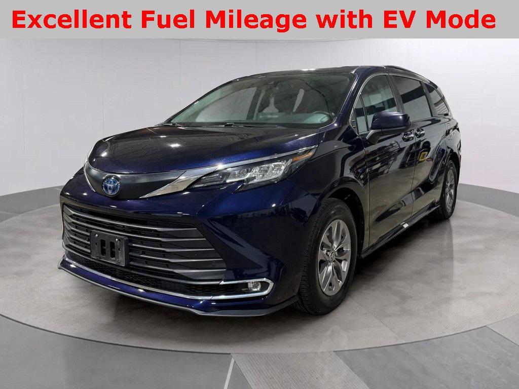 used 2023 Toyota Sienna car, priced at $38,489
