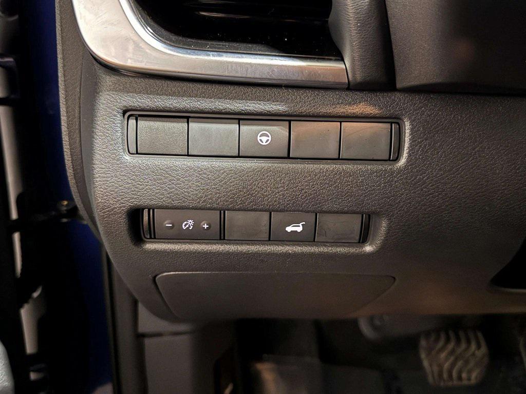 used 2022 Nissan Rogue car, priced at $27,499