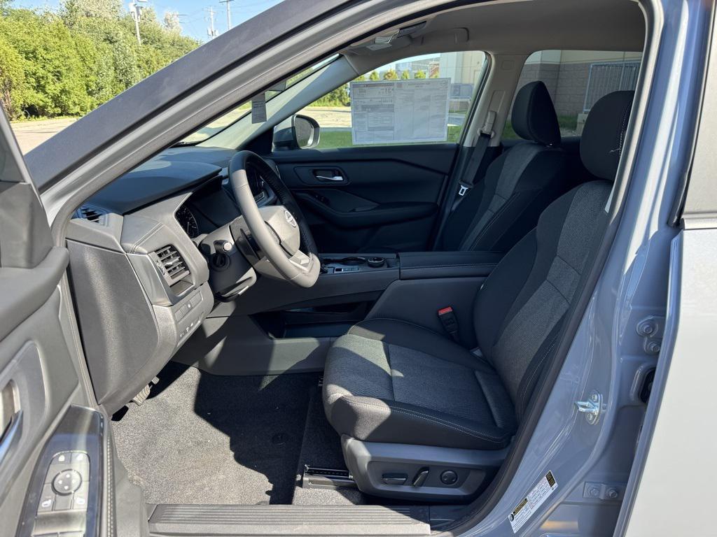 new 2026 Nissan Rogue car, priced at $33,095