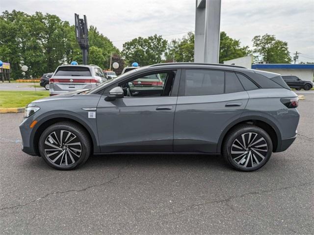 new 2024 Volkswagen ID.4 car, priced at $50,265