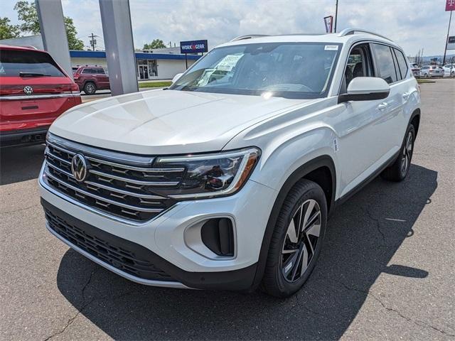 new 2024 Volkswagen Atlas car, priced at $52,701