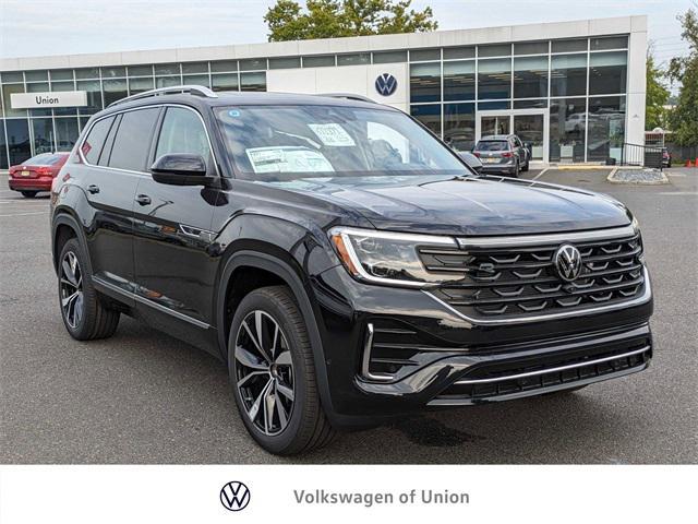 new 2024 Volkswagen Atlas car, priced at $55,710