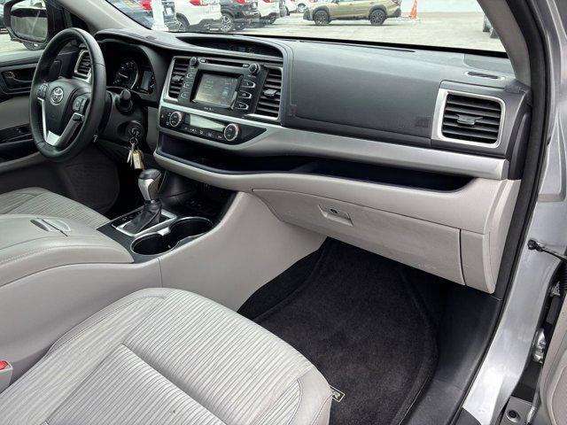 used 2015 Toyota Highlander car, priced at $17,995